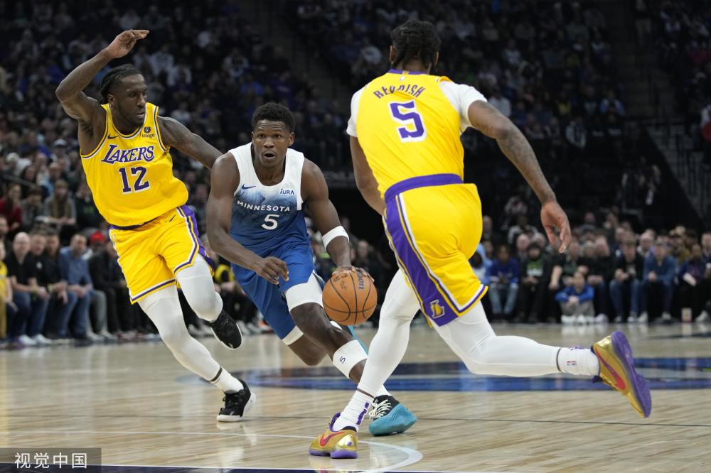 明星球员般 明星球员般