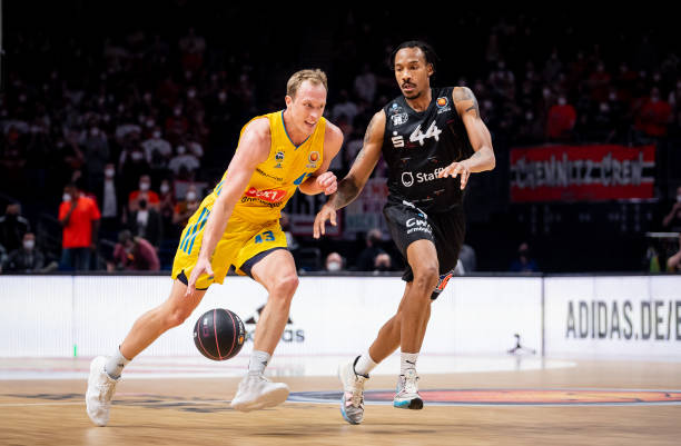 员充满活力 员充满活力